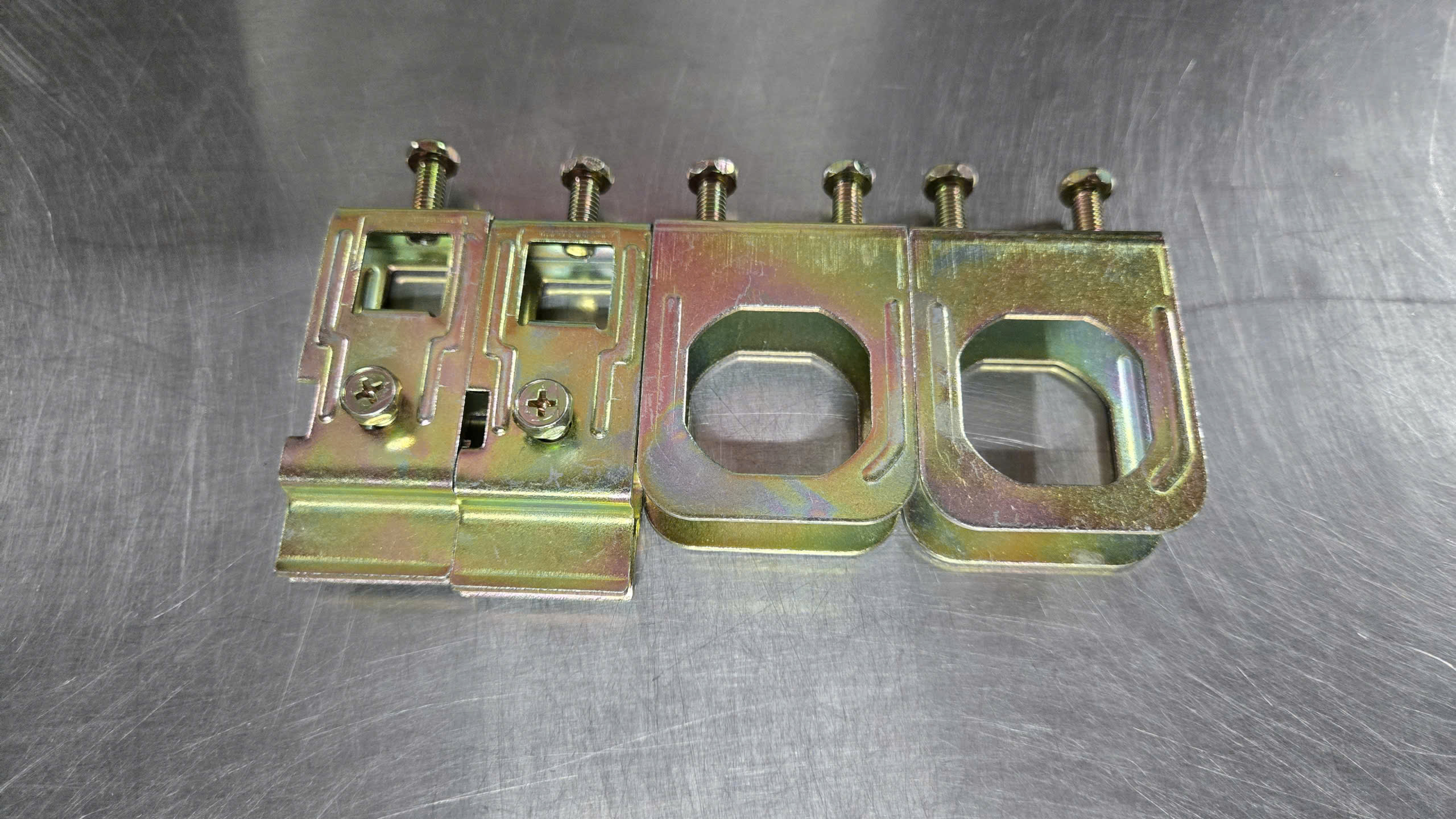 Kẹp bên phụ kiện khớp nối mềm inox Đăng Phát Flex